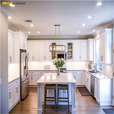 Kabinetti tal-kċina kontemporanji tleqq għolja